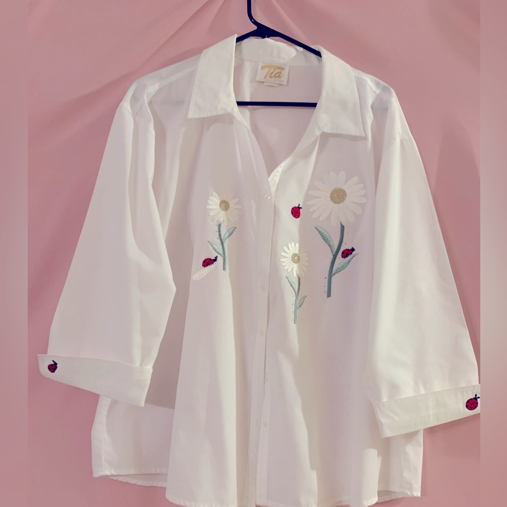 Tia Designs women’s blouse